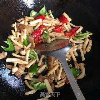 小炒白玉菇的做法步骤：8