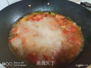 西红柿巴沙鱼汤的做法步骤：5