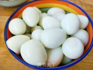 “下酒菜”红烧肉鹌鹑蛋的做法步骤：4