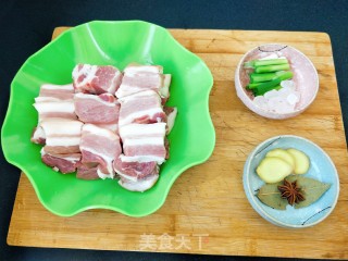 “下酒菜”红烧肉鹌鹑蛋的做法步骤：6