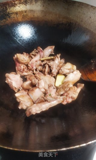 水鸭焖白萝卜的做法步骤：6