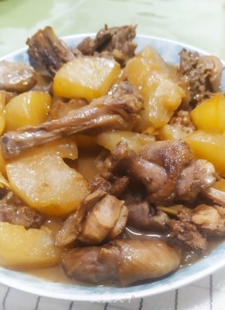 水鸭焖白萝卜的做法步骤：9