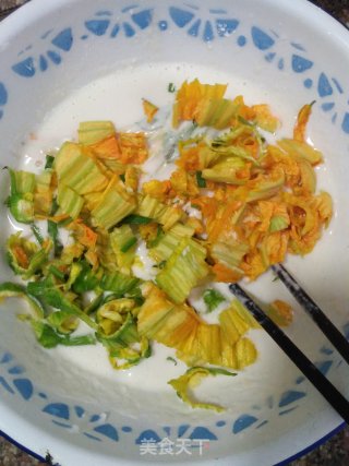 南瓜花饼的做法步骤：4
