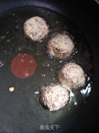 炸豆腐香菇丸子的做法步骤：7