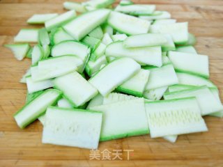 “下酒菜”蚝油香菇夏瓜的做法步骤：3