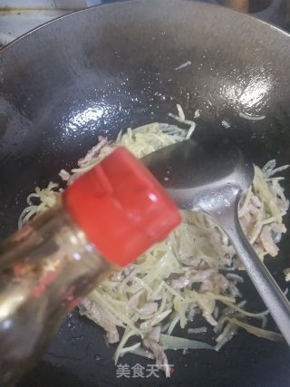 土豆丝炒肉的做法步骤：9