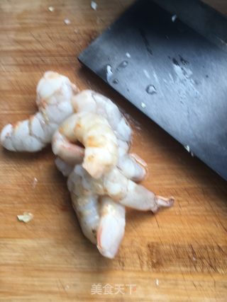 “下酒菜”虾仁拌黄瓜的做法步骤：1