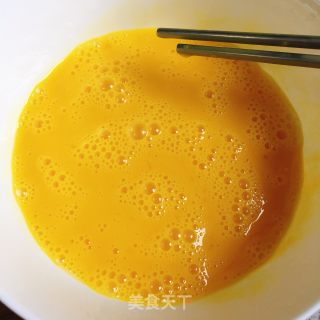 虾仁胡萝卜涨蛋的做法步骤：4