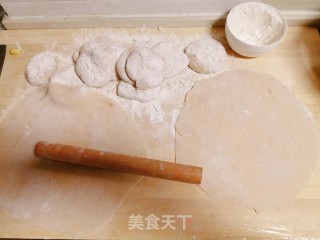 老家的韭菜盒子大饼，美味的想念的做法步骤：5