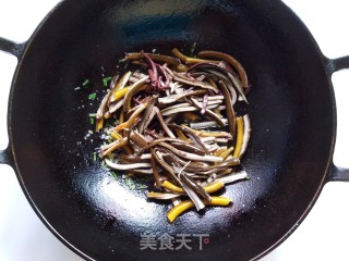响油鳝丝的做法步骤：5