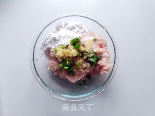 鸡毛菜肉圆汤的做法步骤：3