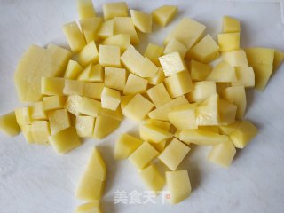 鱼香二丁的做法步骤：1