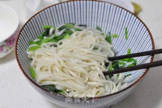 西红柿鸡蛋挂面的做法步骤：8