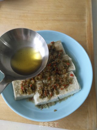 剁椒蒸臭豆腐的做法步骤：5