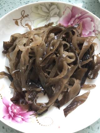 鱼香肉丝的做法步骤：3