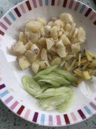 鱼香肉丝的做法步骤：5