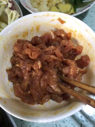 鱼香肉丝的做法步骤：6