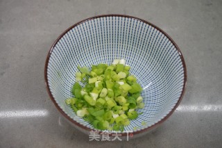 油焖茭白的做法步骤：3