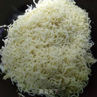 炒泡面的做法步骤：7