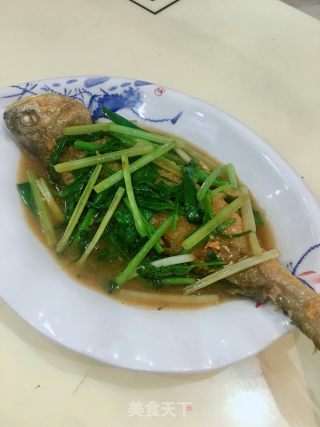 焖黄花鱼的做法步骤：9