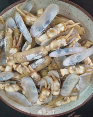 “荤菜”家常蛏子的做法步骤：3