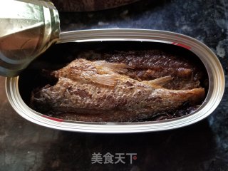 豆豉鲮鱼炒四季豆的做法步骤：2