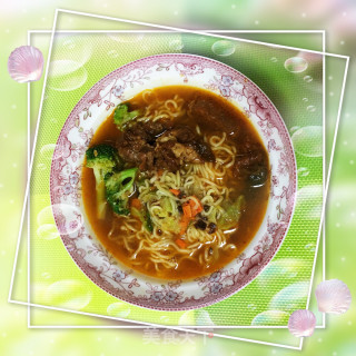 快餐面版红烧牛肉面的做法步骤：6