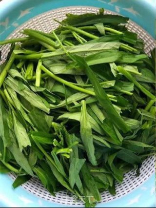 快炒空心菜的做法步骤：3