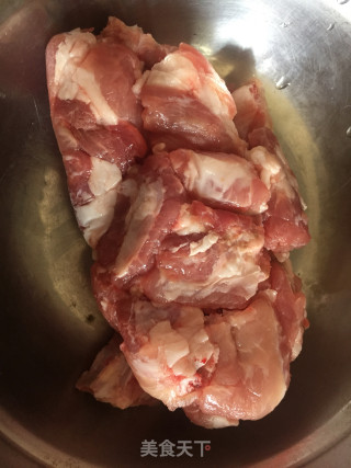夏至消暑汤 一 冬瓜排骨汤的做法步骤：2