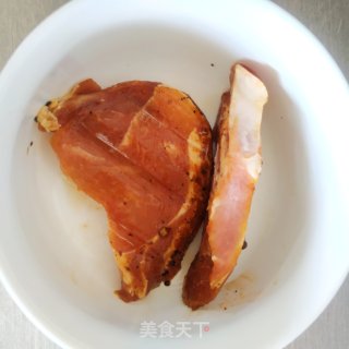 办公室美食时光～微波炉黑椒猪扒的做法步骤：1