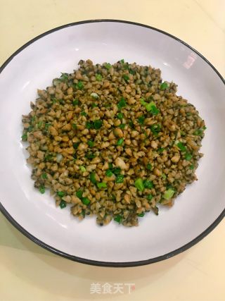 葱花炒红肉的做法步骤：9