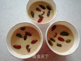 想要把五珍粉发糕做出面包的口感，可以试试这样做，香甜又暄软，夏天多吃还能去湿气！的做法步骤：4