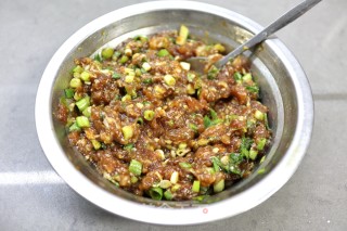红薯芋头肉圆的做法步骤：5