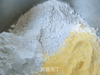 三合面水晶饺的做法步骤：2