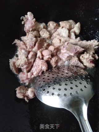 秘制糖醋排骨的做法步骤：2