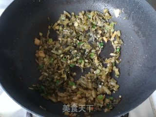 雪菜肉丝毛豆的做法步骤：7