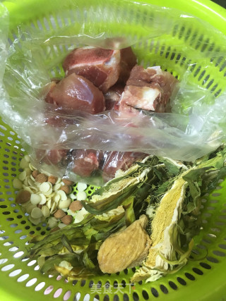 润肺止咳汤的做法步骤：1
