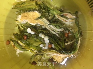 润肺止咳汤的做法步骤：2