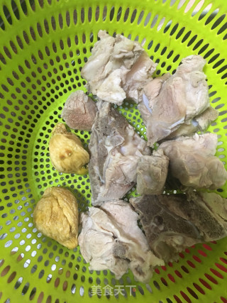 润肺止咳汤的做法步骤：4