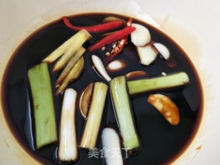 酱香芹菜叶的做法步骤：5