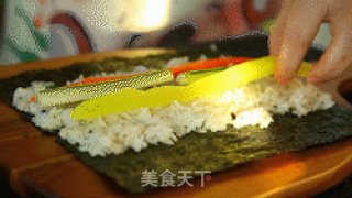 有家鲜厨房：韩国料理-紫菜包饭的做法步骤：5