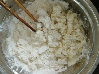 韮菜鸡蛋饼的做法步骤：1