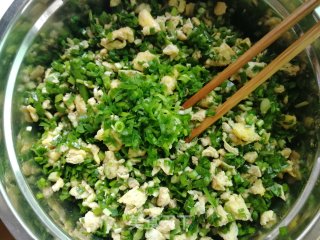 韮菜鸡蛋饼的做法步骤：6