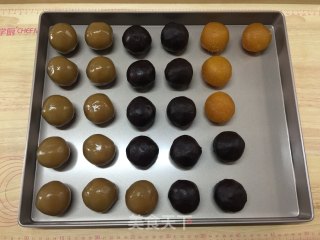 凯蒂广式月饼的做法步骤：6