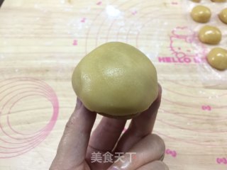 凯蒂广式月饼的做法步骤：11