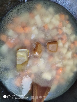 肉食 荤菜  咖喱牛肉饭的做法步骤：4