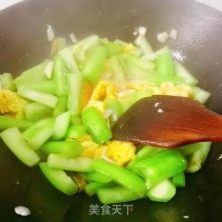 丝瓜炒鸡蛋的做法步骤：6