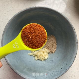 酸汤水饺的做法步骤：1