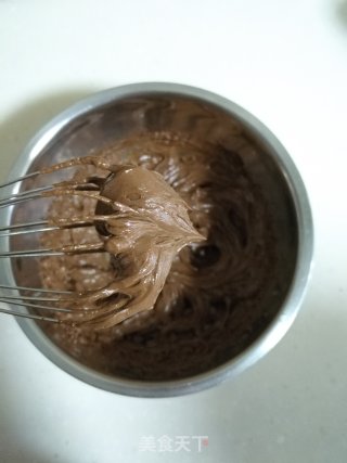 巧克力脆皮蛋糕卷的做法步骤：14