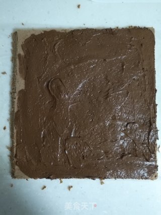 巧克力脆皮蛋糕卷的做法步骤：16